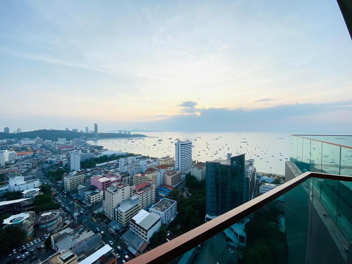 Edge Central Pattaya Vip Condo Esterno foto
