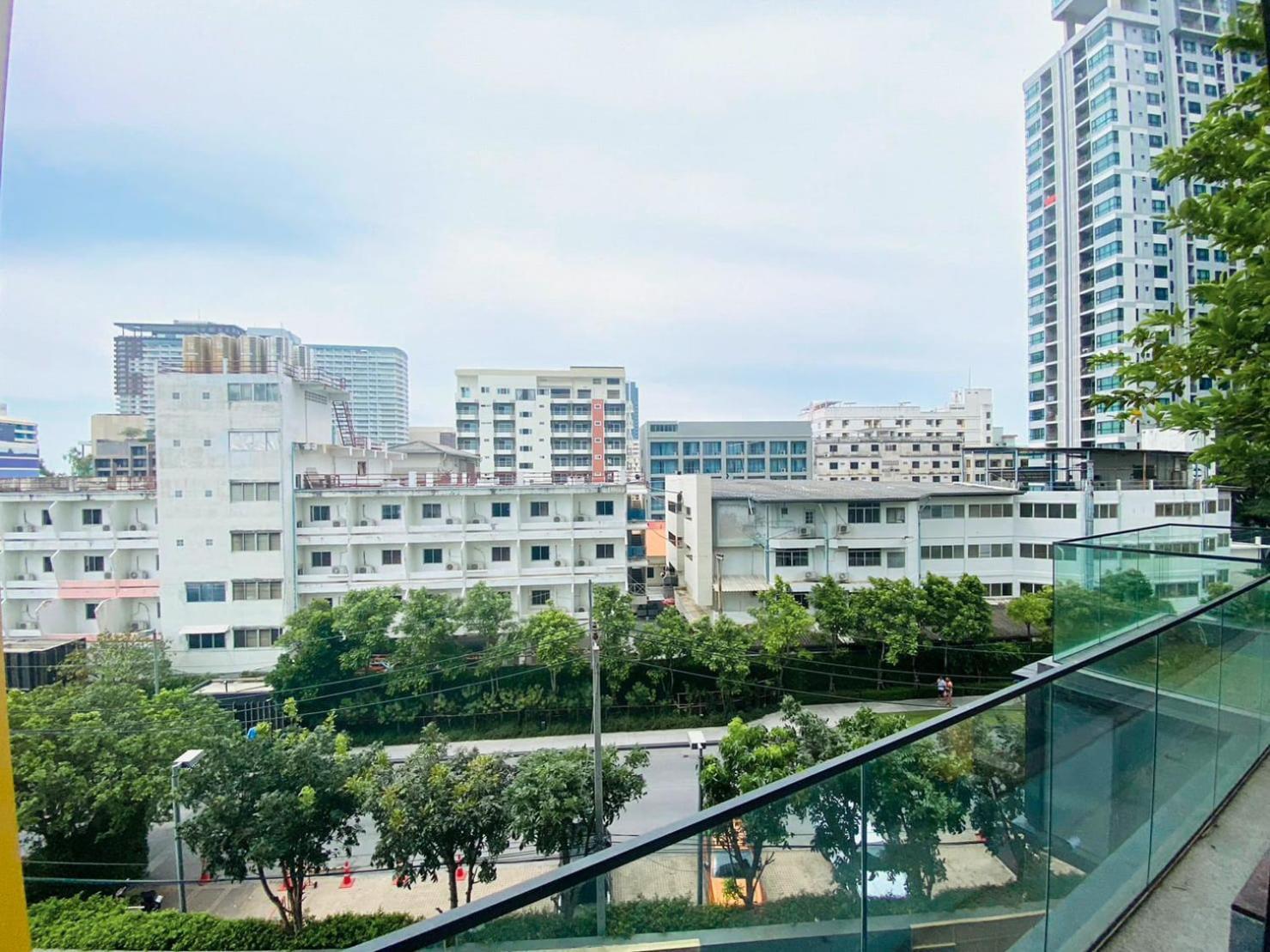 Edge Central Pattaya Vip Condo Esterno foto